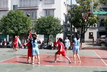 如何从篮球榜样身上学到团队合作精神_0